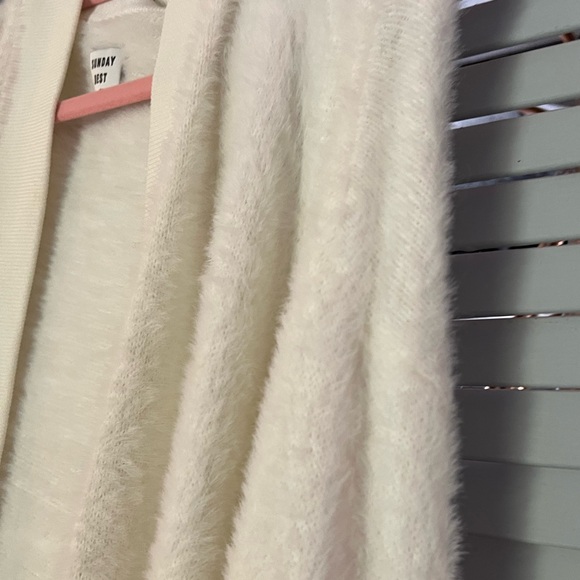 Aritzia Sunday Best Kitten Cardigan - Picture 7 of 8